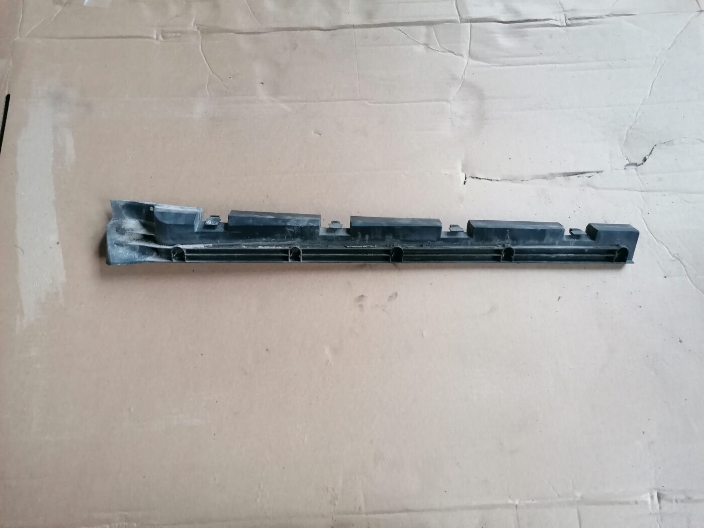 Sliekšņa kronšteins priekš MERCEDES BENZ ML280 2008 OBSIDIAN BLACK 3 Sliekšņa kronšteins priekš MERCEDES BENZ ML280 2008 OBSIDIAN BLACK