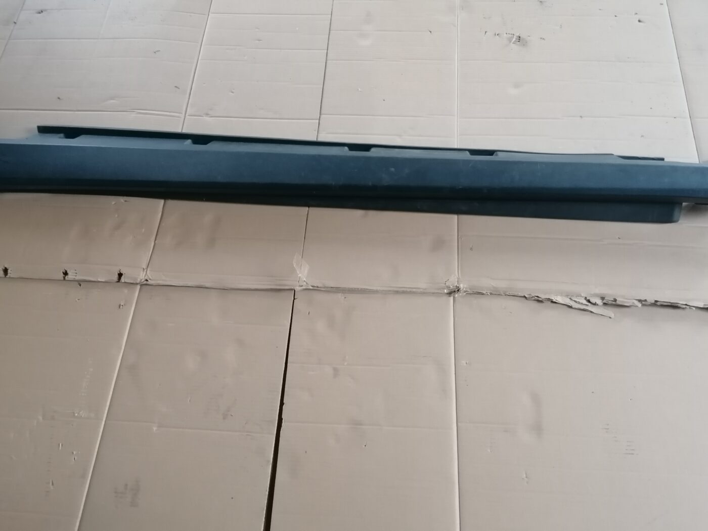 Ārēja sliekšņa kreisa uzlika priekš MERCEDES BENZ ML280 2008 OBSIDIAN BLACK