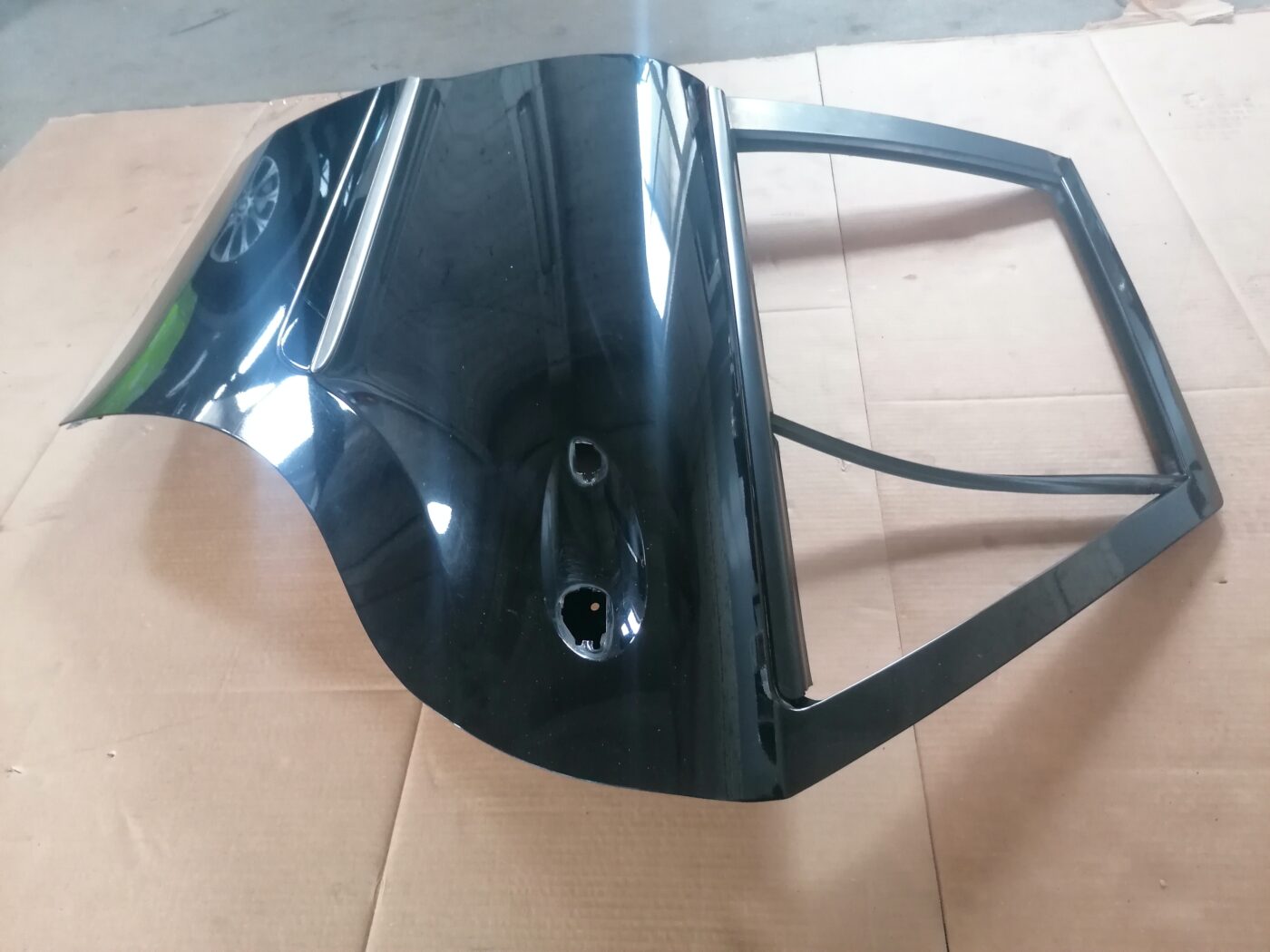 Aizmugurējās kreisās durvis priekš MERCEDES BENZ ML280 2008 OBSIDIAN BLACK 8 Aizmugurējās kreisās durvis priekš MERCEDES BENZ ML280 2008 OBSIDIAN BLACK