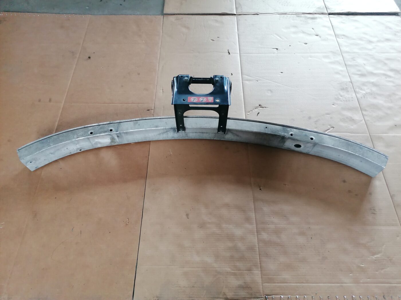 Priekšējā bufera pastiprinātājs priekš MERCEDES BENZ ML280 2008 OBSIDIAN BLACK 4 Priekšējā bufera pastiprinātājs priekš MERCEDES BENZ ML280 2008 OBSIDIAN BLACK