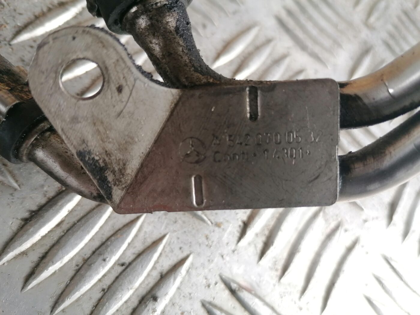 Degvielas caurule priekš MERCEDES BENZ ML280 2008 OBSIDIAN BLACK