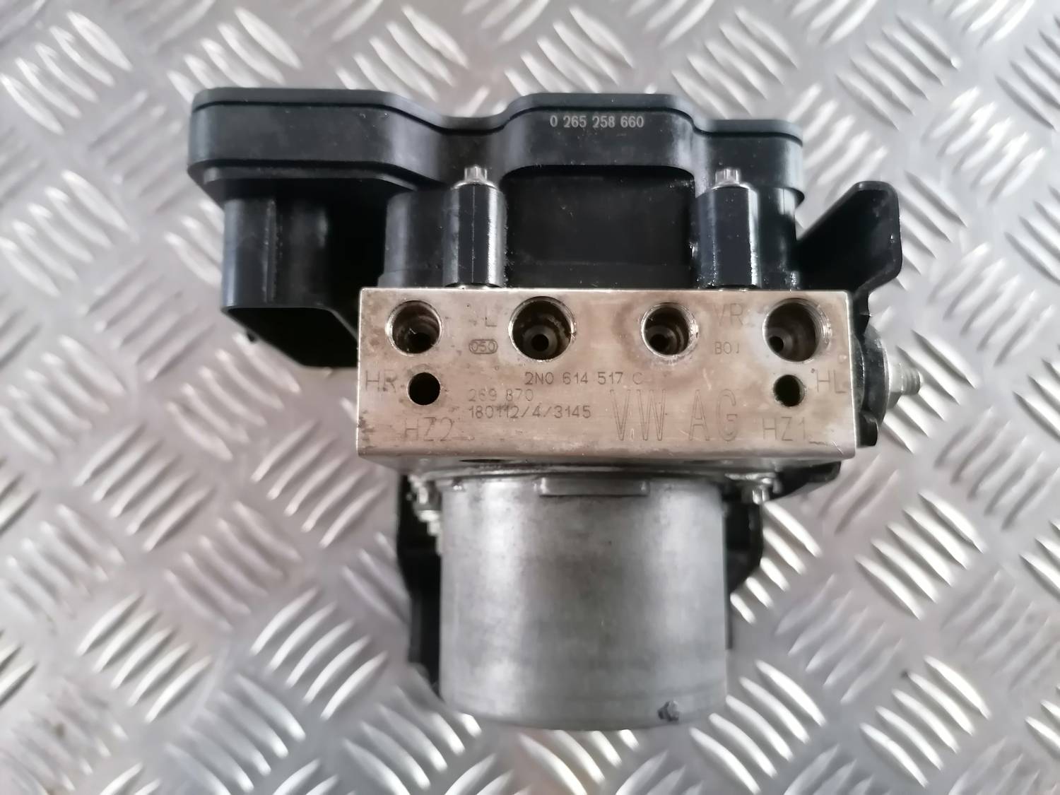 ABS bloks priekš VW CRAFTER 2018 3 ABS bloks priekš VW CRAFTER 2018