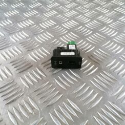 USB/AUX adapteris priekš VW CRAFTER 2018