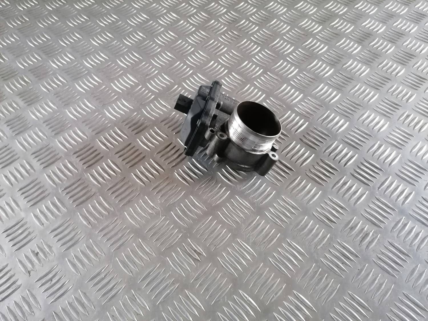 Droseļvārsts priekš VW CRAFTER 2018 1 Droseļvārsts priekš VW CRAFTER 2018