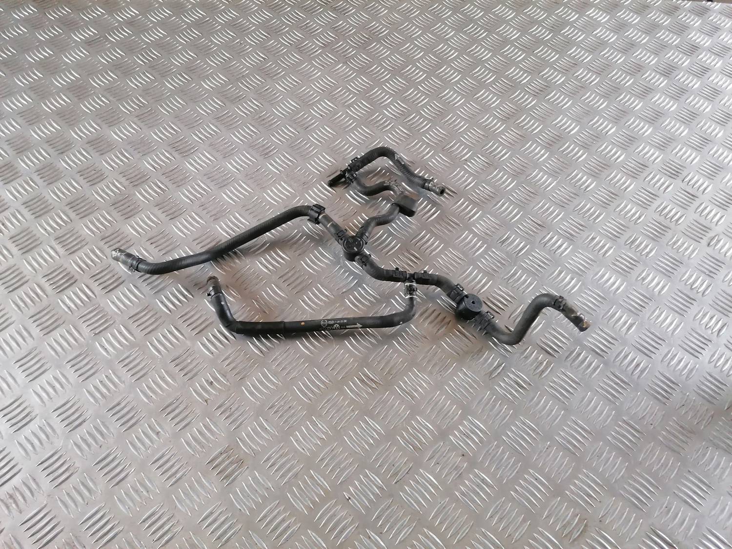 Dzesēšanas caurule priekš VW CRAFTER 2018 1 Dzesēšanas caurule priekš VW CRAFTER 2018