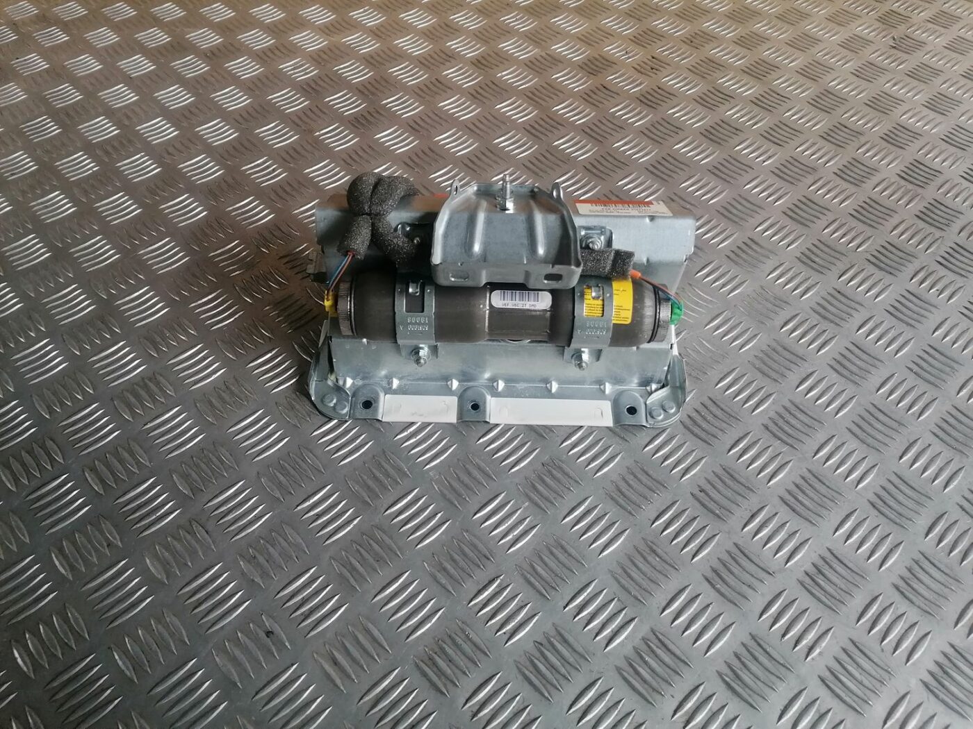 Mērinstrumentu paneļa drošības spilvens priekš VOLVO V70 2009