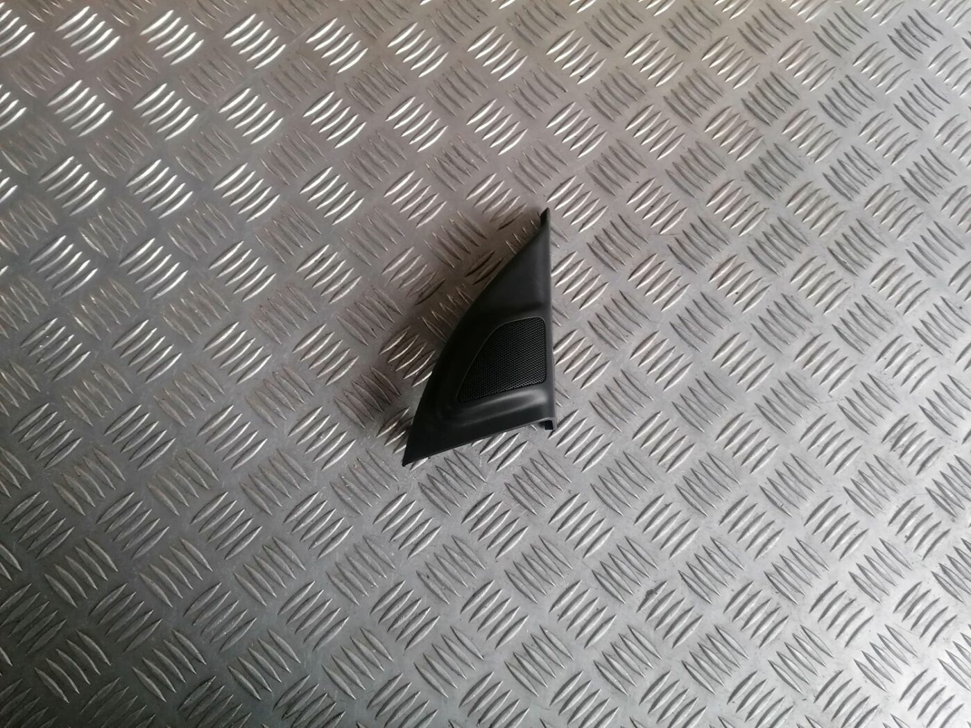 Durvju spoguļa apdares uzlika salonā (ar skaļruni) priekš VOLVO V70 2009