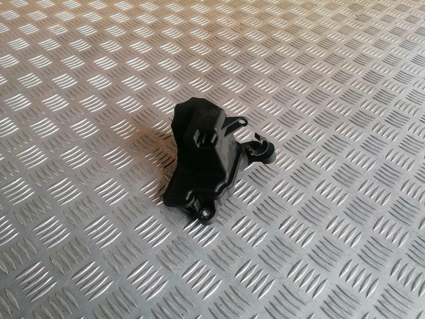 Vakuuma gaisa tilpne priekš FORD MONDEO 2007