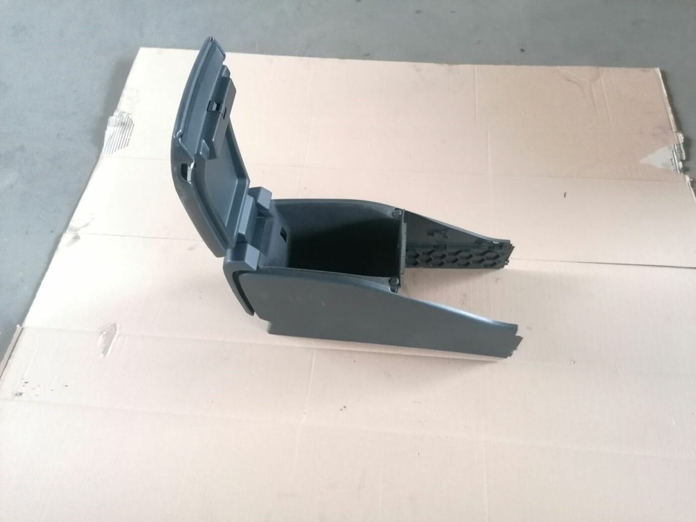 Roku balsts priekš VOLVO V70 2009 8 Roku balsts priekš VOLVO V70 2009