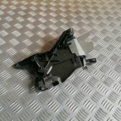 Durvju roktura iekšējais stiprinājums priekš VOLVO V70 2009