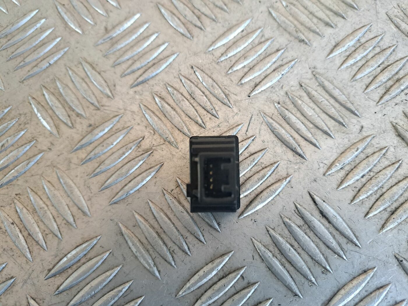 Lukturu augstuma regulēšanas poga priekš TOYOTA RAV 4 2006