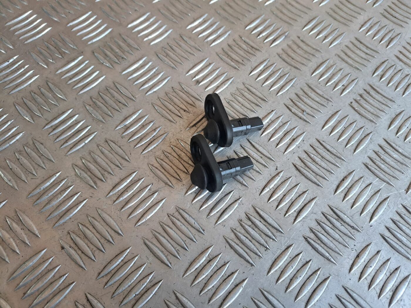 Durvju atvēršanas/aizvēršanas kontakts priekš TOYOTA RAV 4 2006