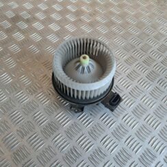 Salona ventilators priekš TOYOTA RAV 4 2006