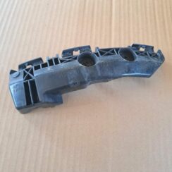 Aizmugurēja bufera kronšteins priekš TOYOTA RAV 4 2006