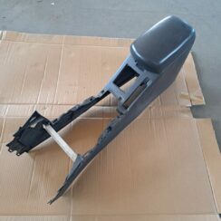 Centrālās konsoles apdares lielākā daļa priekš TOYOTA RAV 4 2006