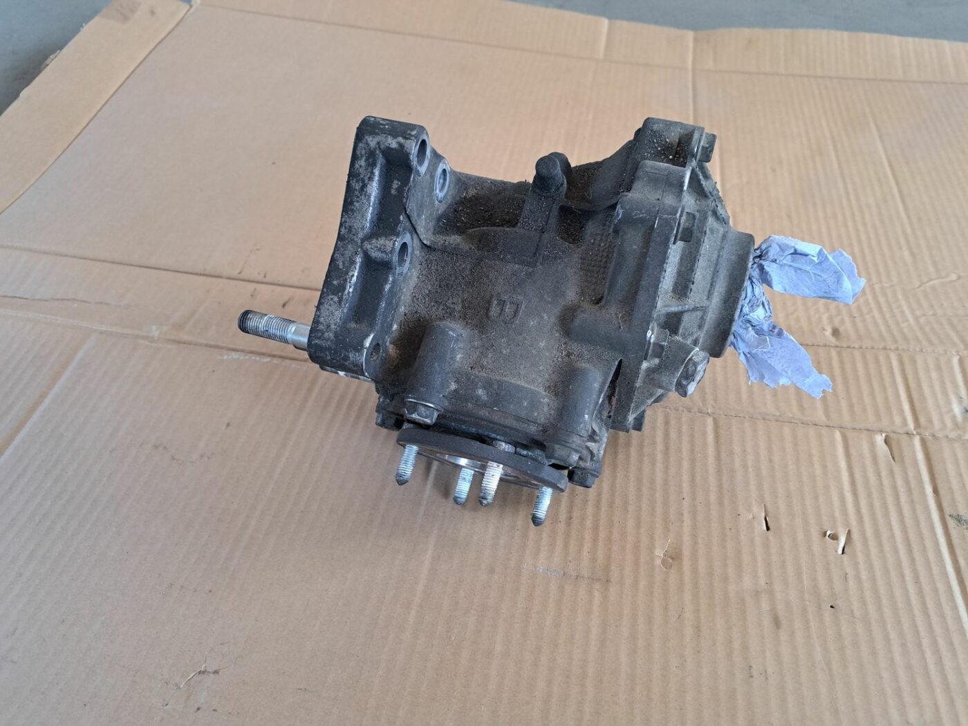 Sadales kārba priekš TOYOTA RAV 4 2006 6 Sadales kārba priekš TOYOTA RAV 4 2006