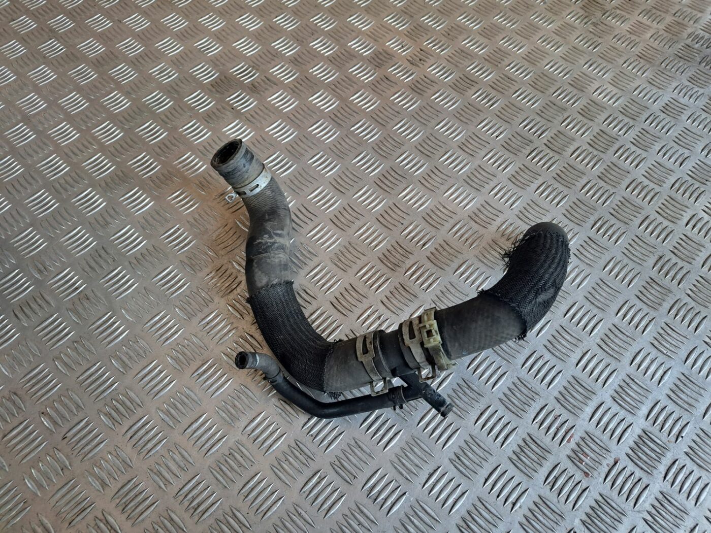 Dzesēšanas caurules priekš TOYOTA RAV 4 2006 1 Dzesēšanas caurules priekš TOYOTA RAV 4 2006