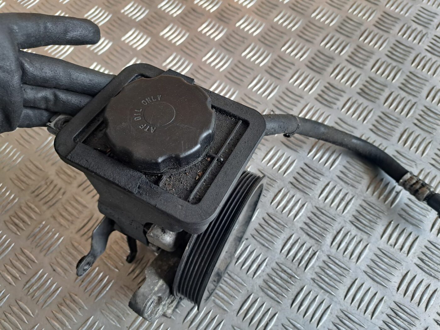 Hidrauliskais pastiprinātājs priekš BMW 525 E60 2004 BLACK