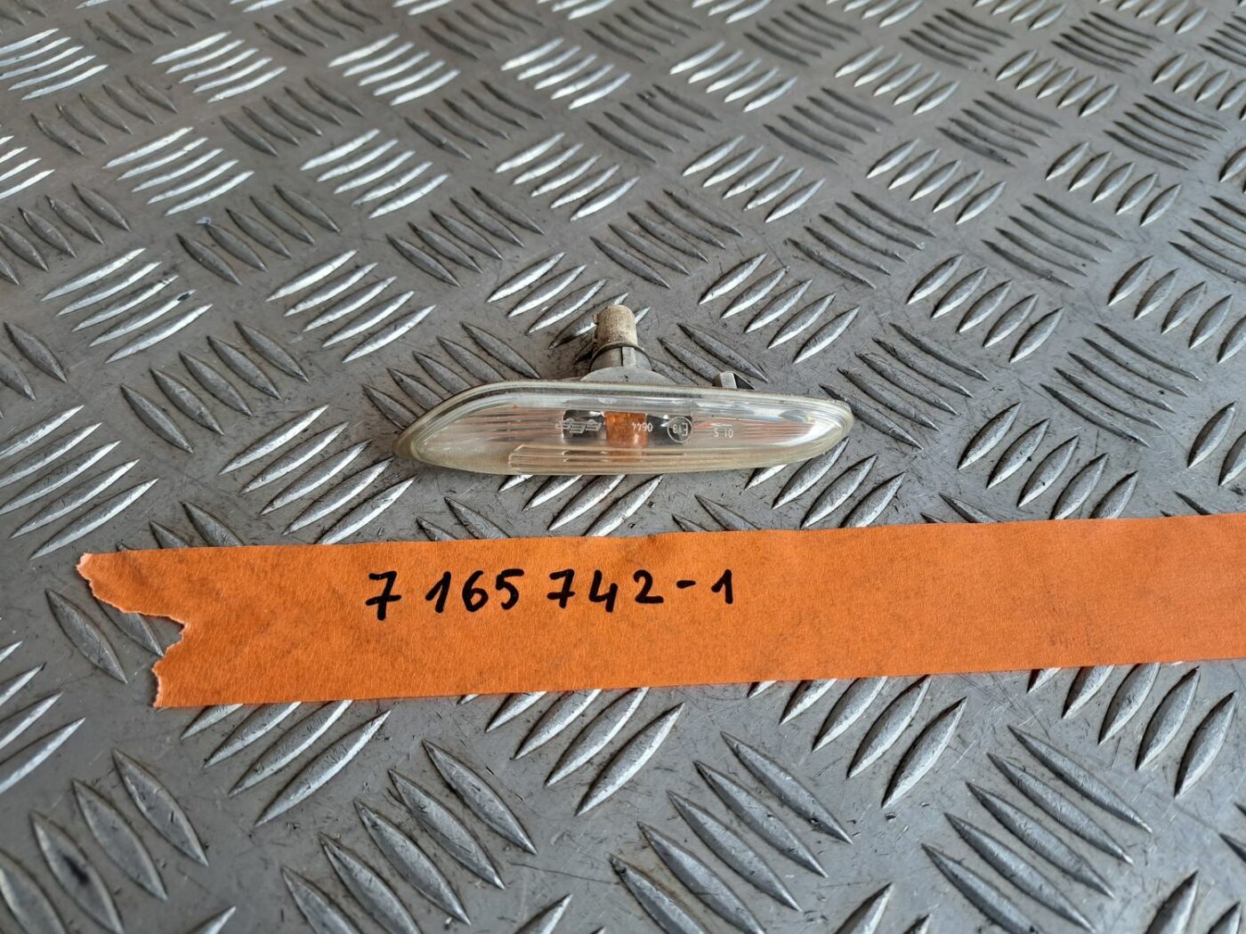 Pagrieziena signala lukturis priekš BMW 525 E60 2004 BLACK 1 Pagrieziena signala lukturis priekš BMW 525 E60 2004 BLACK