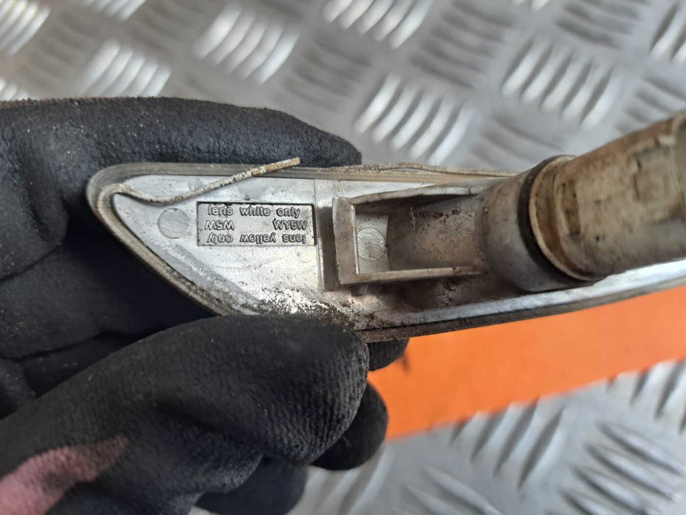 Pagrieziena signala lukturis priekš BMW 525 E60 2004 BLACK 4 Pagrieziena signala lukturis priekš BMW 525 E60 2004 BLACK