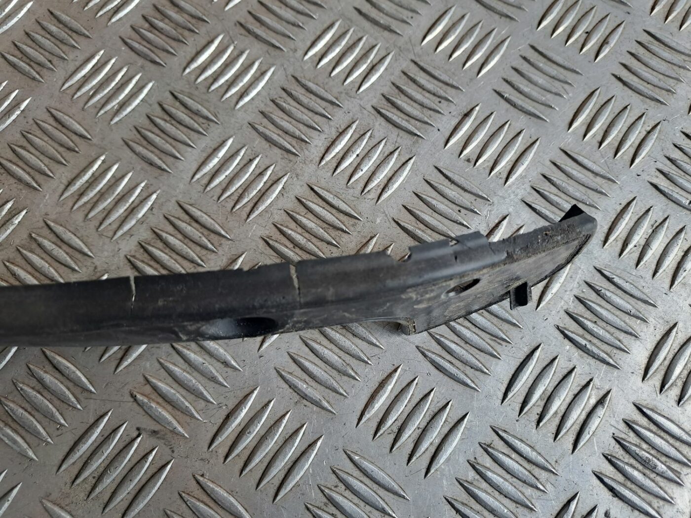 Vējstikla uzlika (deflektors) priekš BMW 525 E60 2004 BLACK 5 Vējstikla uzlika (deflektors) priekš BMW 525 E60 2004 BLACK