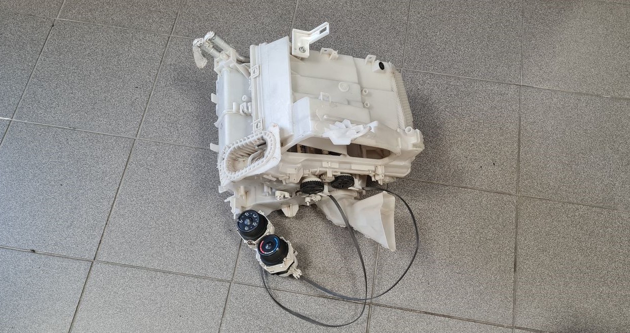 Salona sildītājs priekš TOYOTA RAV 4 2006