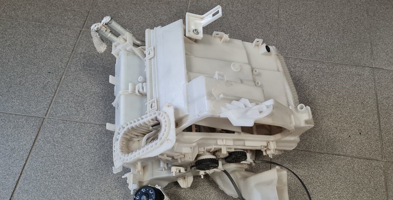 Salona sildītājs priekš TOYOTA RAV 4 2006