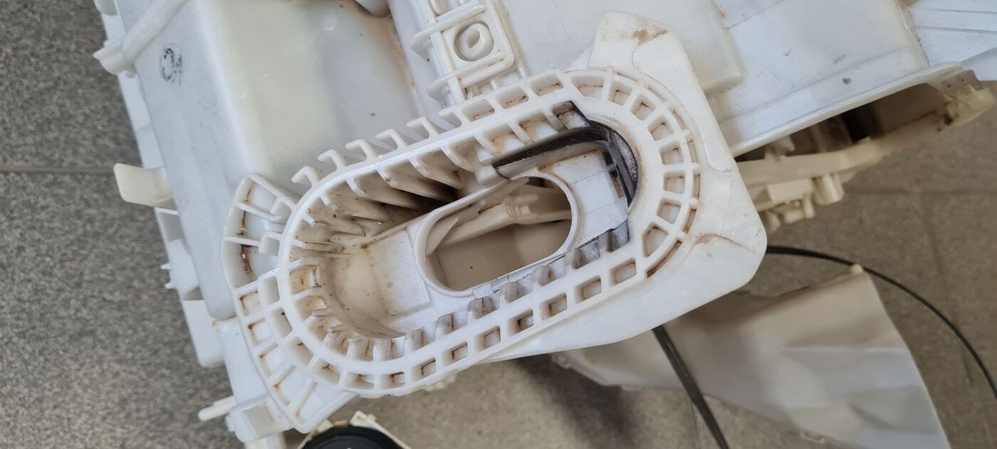 Salona sildītājs priekš TOYOTA RAV 4 2006