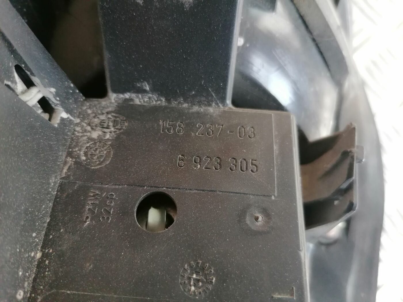 Aizmugurējais kreisais lukturis priekš BMW 525 E60 2004 BLACK 3 Aizmugurējais kreisais lukturis priekš BMW 525 E60 2004 BLACK