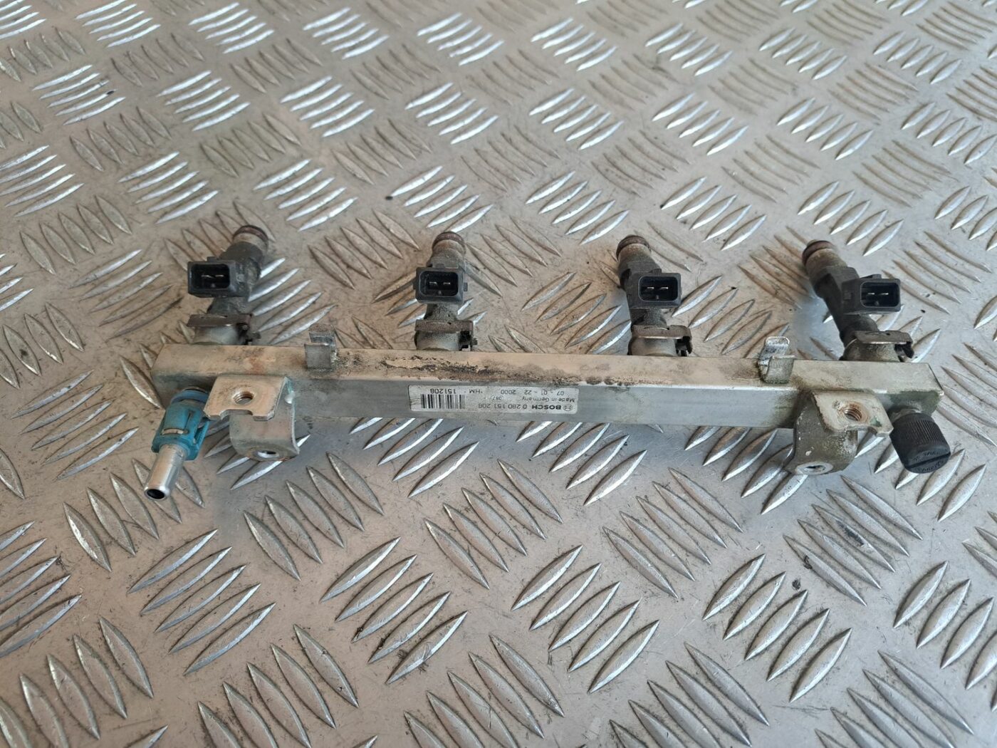 Degvielas sadales caurule priekš OPEL CORSA 2007 2 Degvielas sadales caurule priekš OPEL CORSA 2007