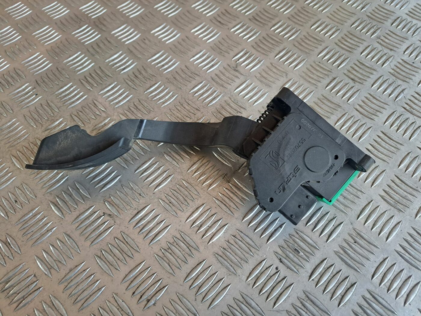 Gāzes pedālis priekš OPEL CORSA 2007 2 Gāzes pedālis priekš OPEL CORSA 2007