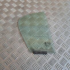 Labo durvju stūra stikls priekš OPEL CORSA 2007