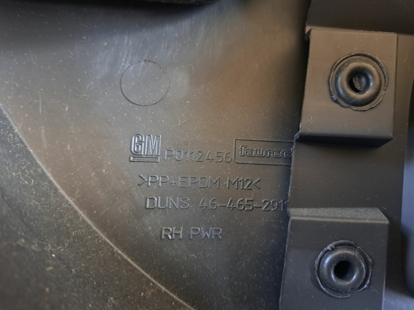 Priekšējo labo durvju apdare priekš OPEL CORSA 2007 6 Priekšējo labo durvju apdare priekš OPEL CORSA 2007