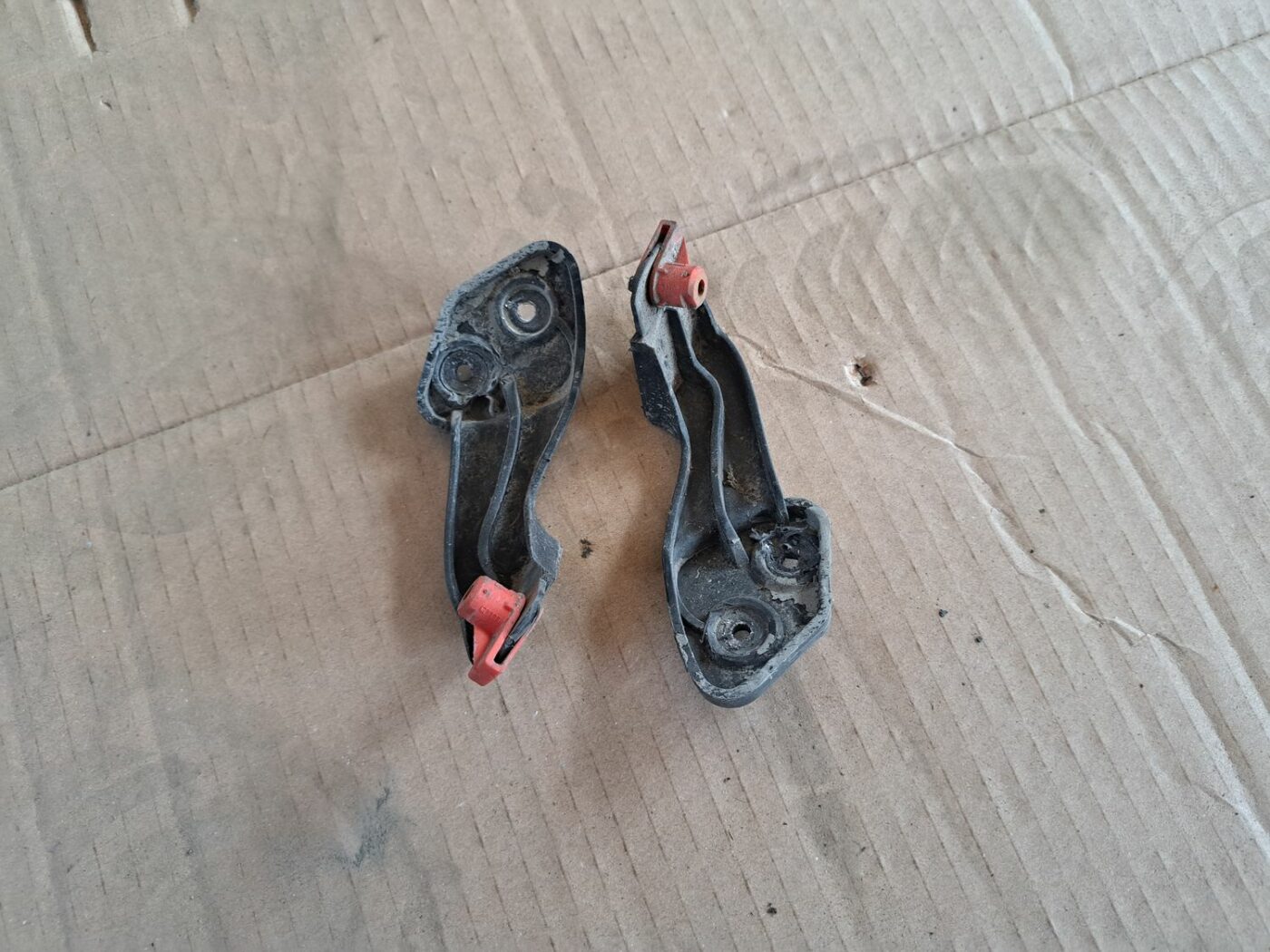 Aizmugurēja bufera kronšteins priekš OPEL CORSA 2007 1 Aizmugurēja bufera kronšteins priekš OPEL CORSA 2007