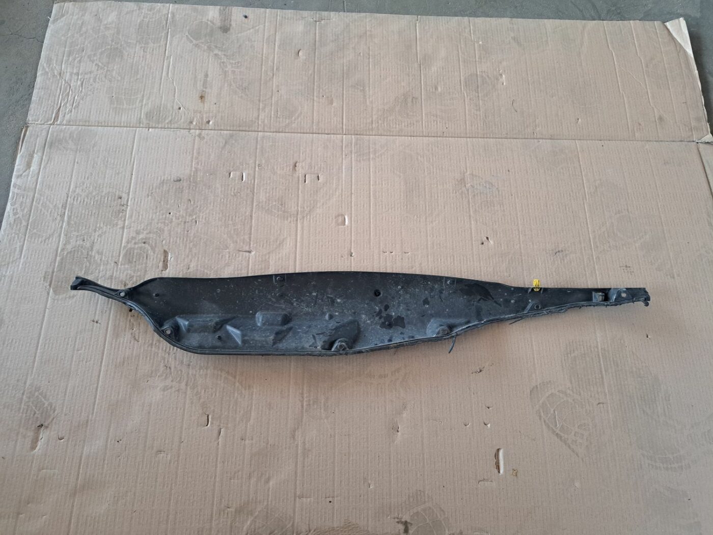 Vējstikla uzlika (deflektors) priekš OPEL CORSA 2007 2 Vējstikla uzlika (deflektors) priekš OPEL CORSA 2007