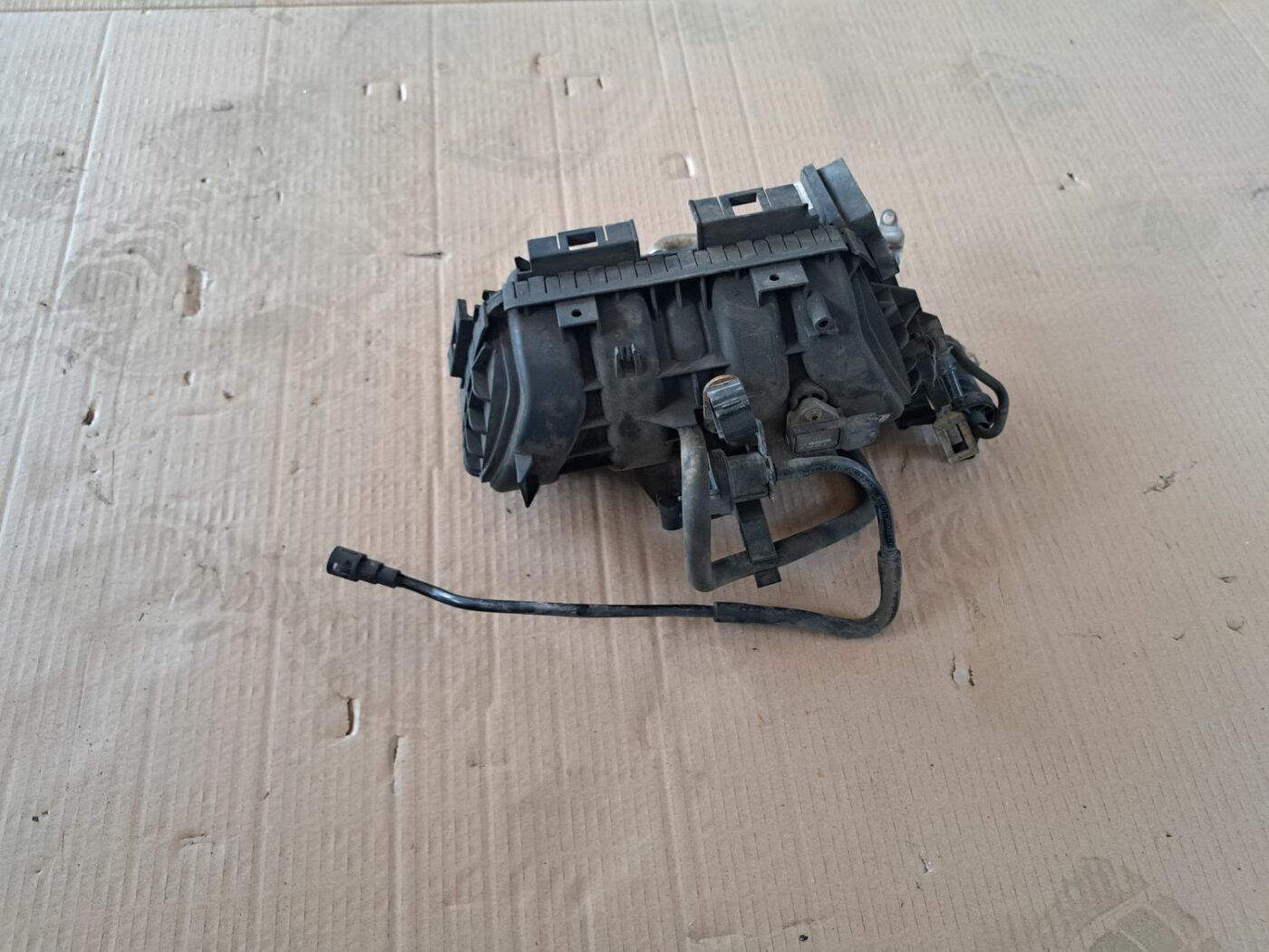 Ieplūdes kolektors priekš OPEL CORSA 2007