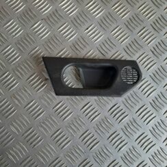 Priekšējo kreiso durvju apdare priekš OPEL MERIVA 2004