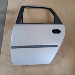 Aizmugurējās kreisās durvis priekš OPEL MERIVA 2004