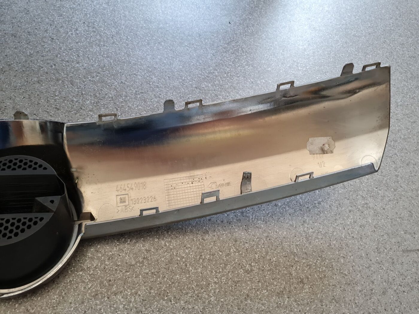 Logotips/Emblema priekš OPEL CORSA 2007 4 Logotips/Emblema priekš OPEL CORSA 2007