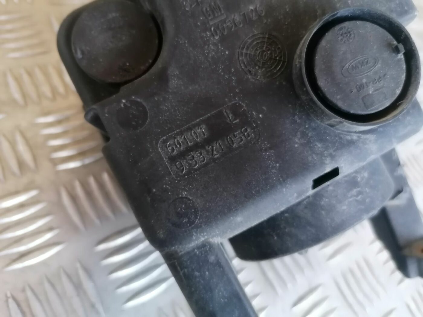 Miglas lukturis priekšā pa kreisi priekš OPEL MERIVA 2004 5 Miglas lukturis priekšā pa kreisi priekš OPEL MERIVA 2004