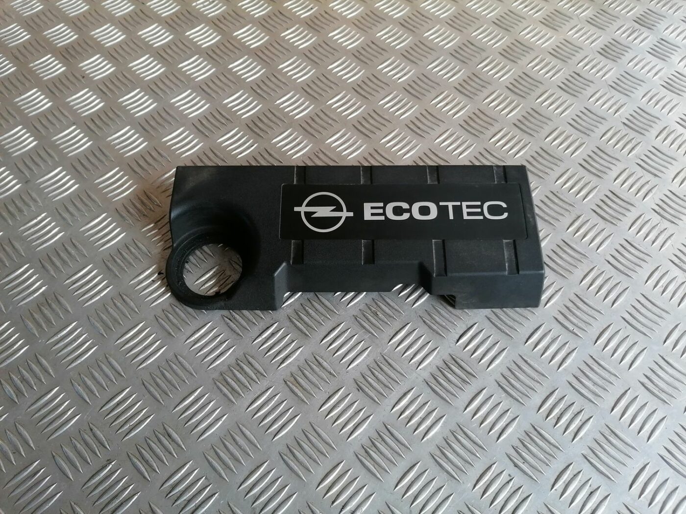 Dzinēja dekoratīvais vāks priekš OPEL MERIVA 2004 1 Dzinēja dekoratīvais vāks priekš OPEL MERIVA 2004