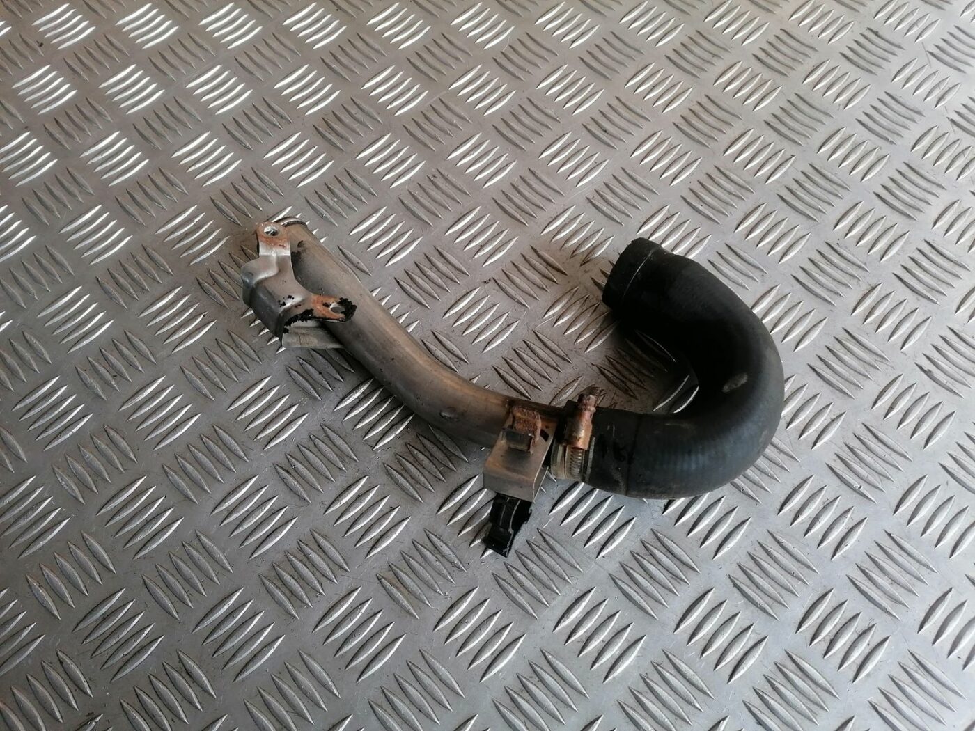 Interkulera caurule priekš OPEL MERIVA 2004