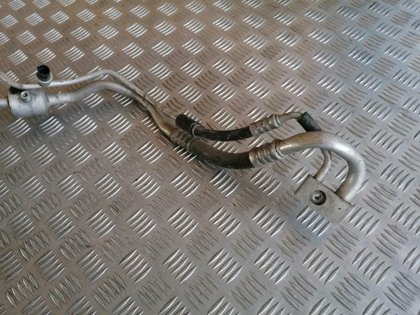 Gaisa kondicioniera galvenā caurule priekš OPEL MERIVA 2004