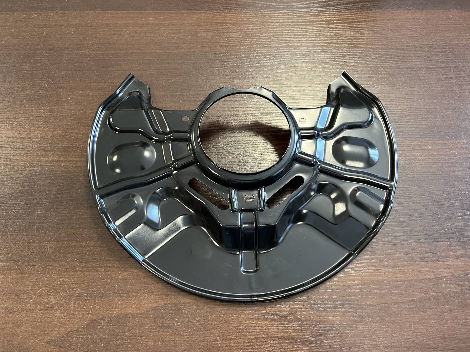 Bremžu diska aizsargs priekš TOYOTA AVENSIS 2008 3 Bremžu diska aizsargs priekš TOYOTA AVENSIS 2008