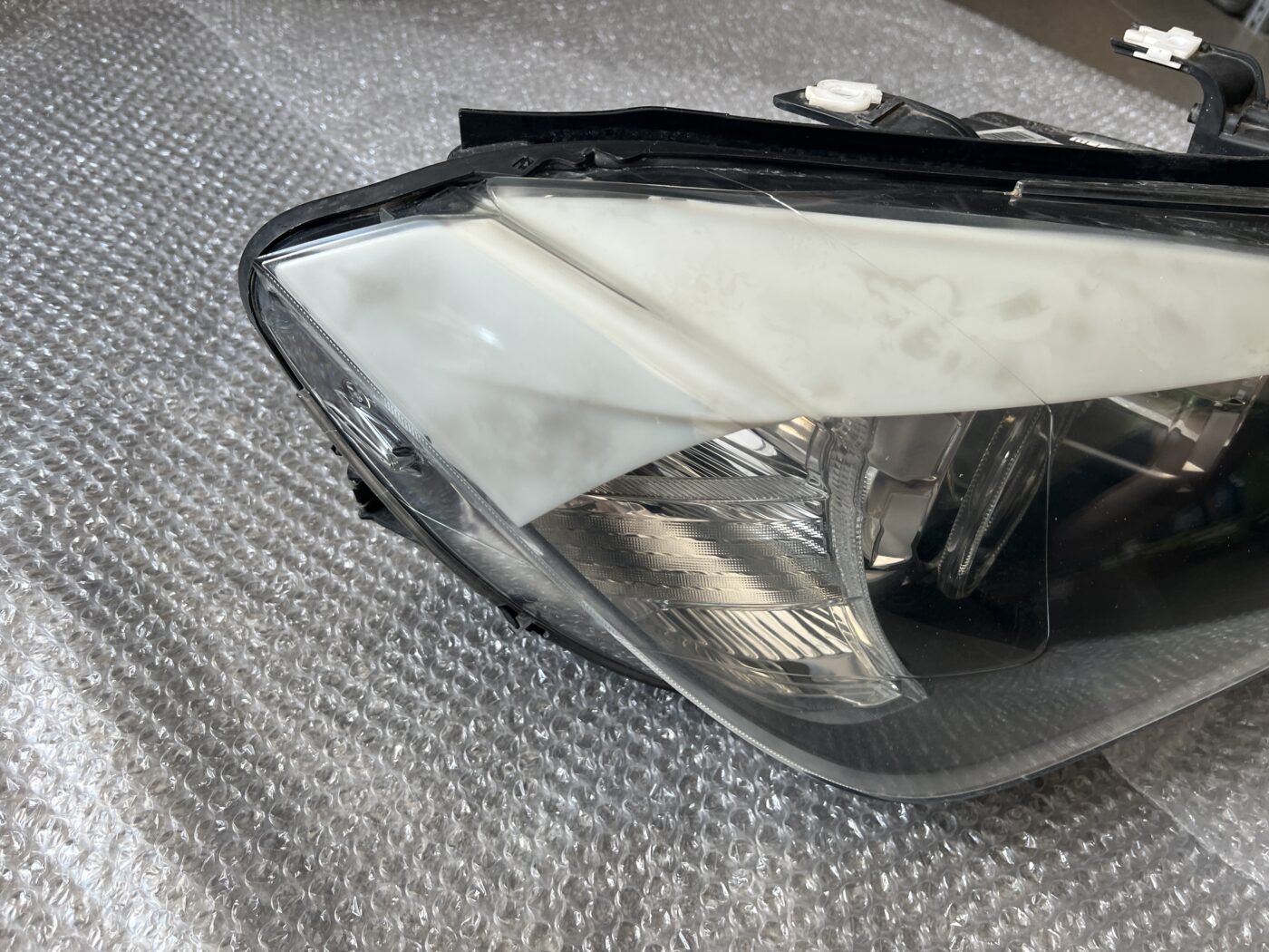 Priekšējais labais lukturis priekš BMW X1 E84 2009-2015 12 Priekšējais labais lukturis priekš BMW X1 E84 2009-2015