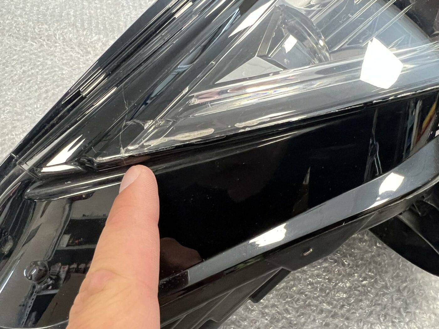 Priekšējais kreisais lukturis priekš Skoda Kodiaq 2017-2022 12 Priekšējais kreisais lukturis priekš Skoda Kodiaq 2017-2022