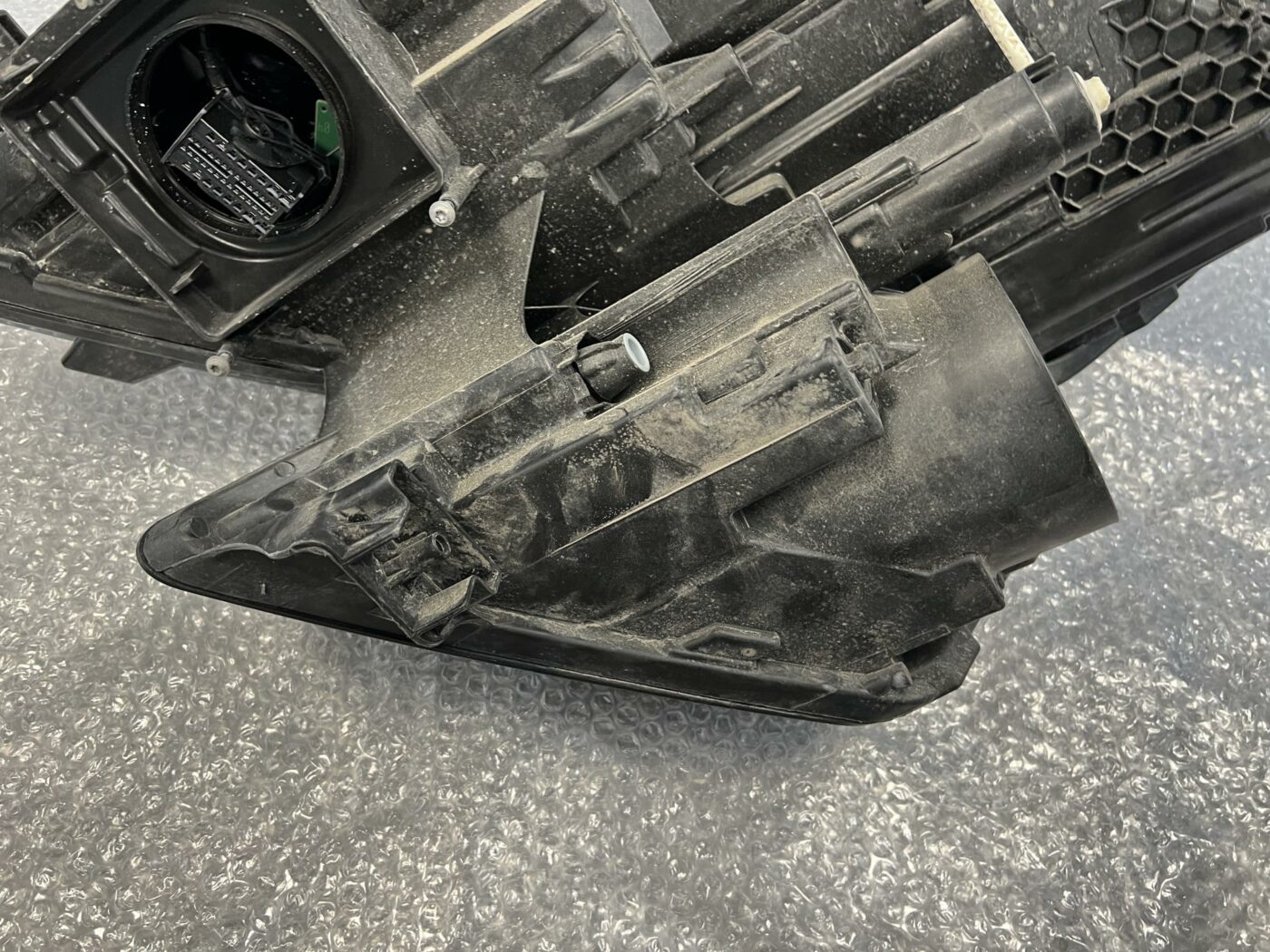 Priekšējais kreisais lukturis priekš Skoda Kodiaq 2017-2022 5 Priekšējais kreisais lukturis priekš Skoda Kodiaq 2017-2022