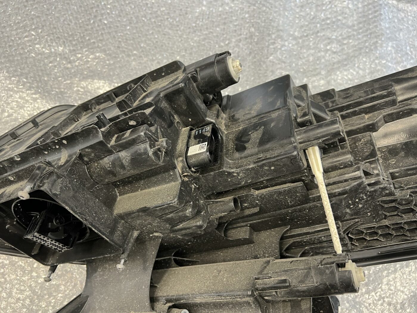 Priekšējais kreisais lukturis priekš Skoda Kodiaq 2017-2022 3 Priekšējais kreisais lukturis priekš Skoda Kodiaq 2017-2022