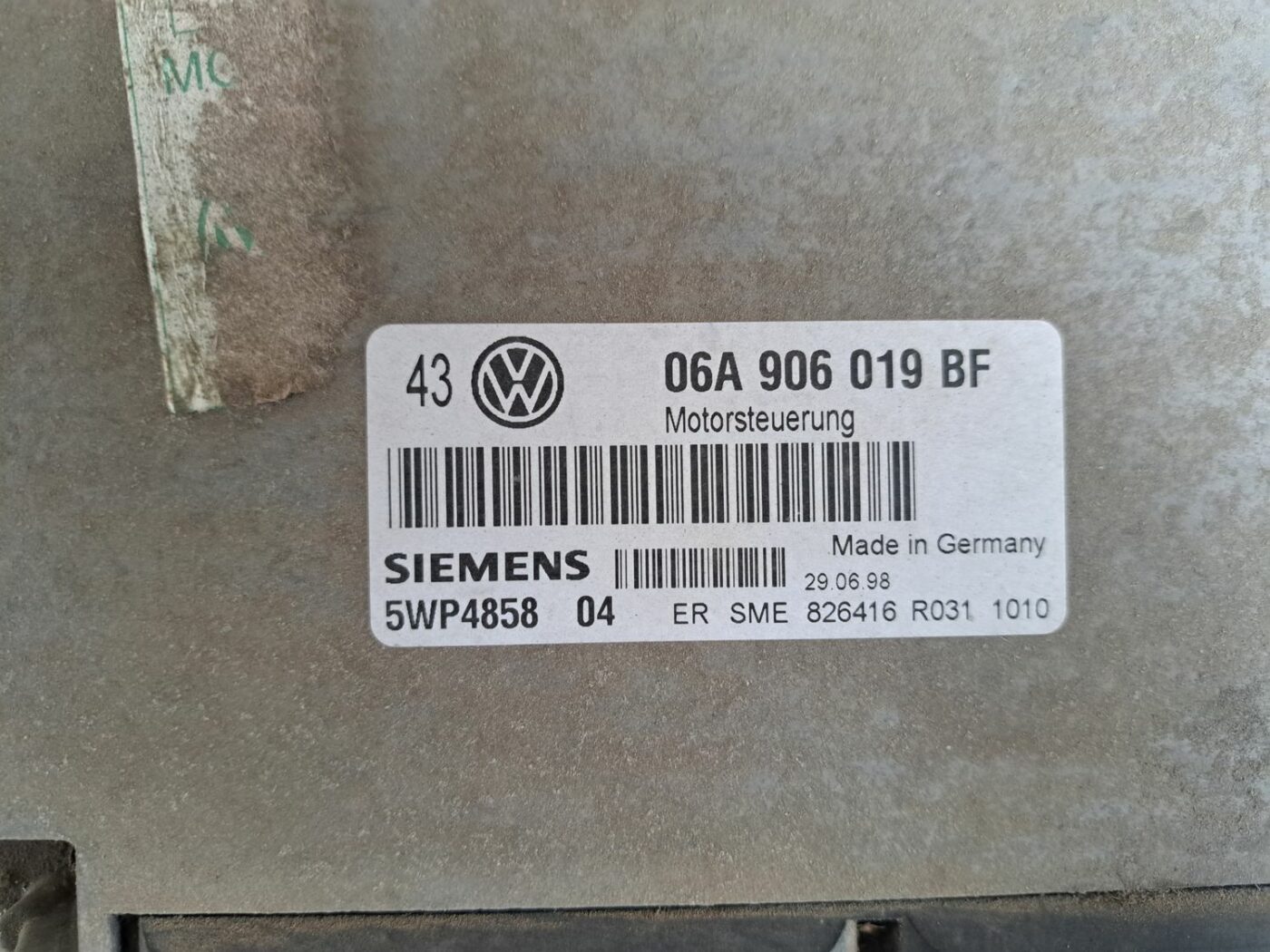 Dzinēja vadības bloks priekš VW GOLF IV 1999 3 Dzinēja vadības bloks priekš VW GOLF IV 1999