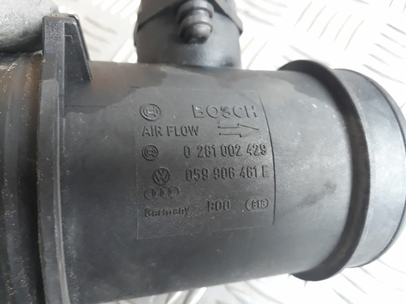 Gaisa plūsmas mērītājs priekš AUDI A4 2000 AVANT 3 Gaisa plūsmas mērītājs priekš AUDI A4 2000 AVANT